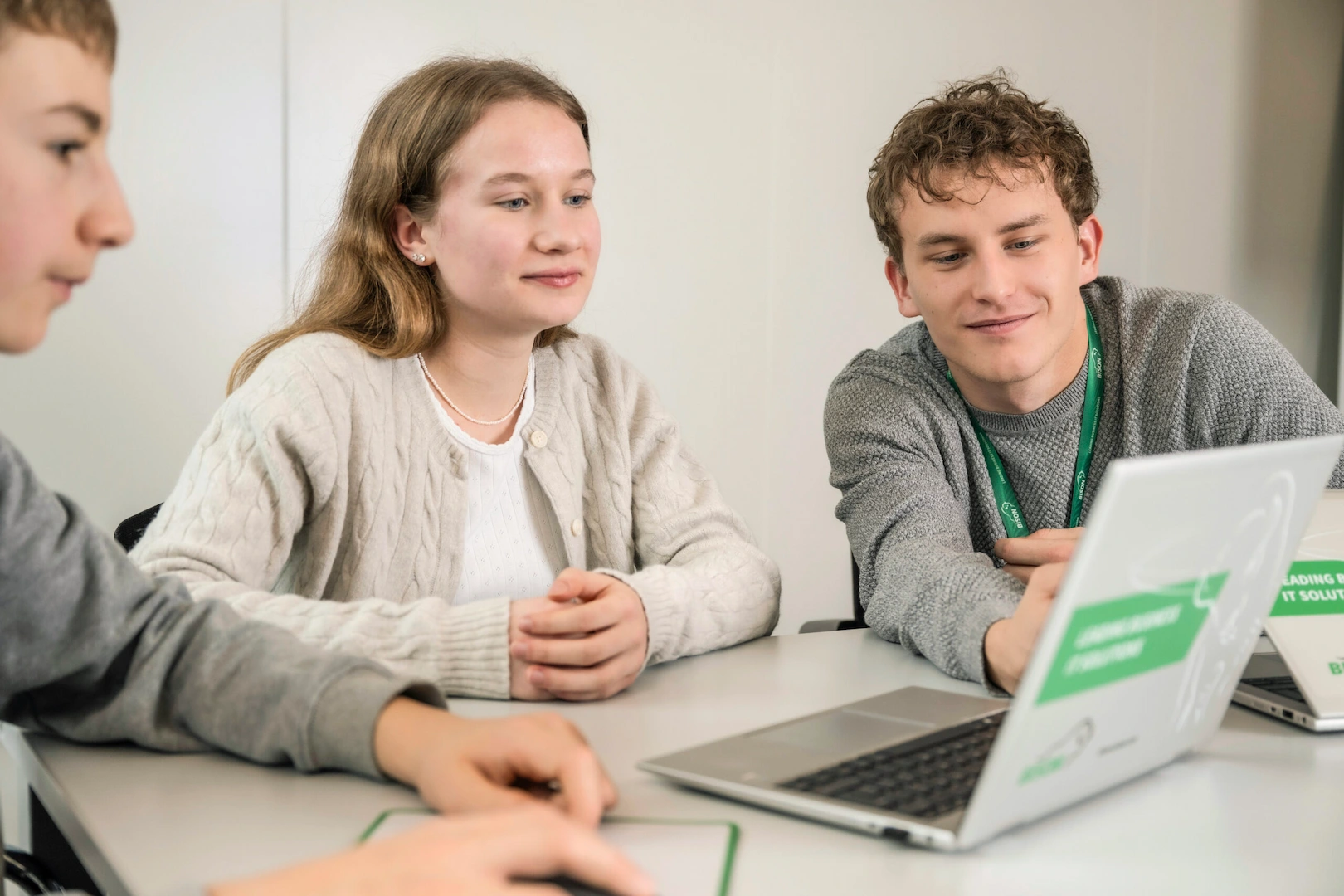 ausbildung-bison-Informatiker-applikationsenticklung